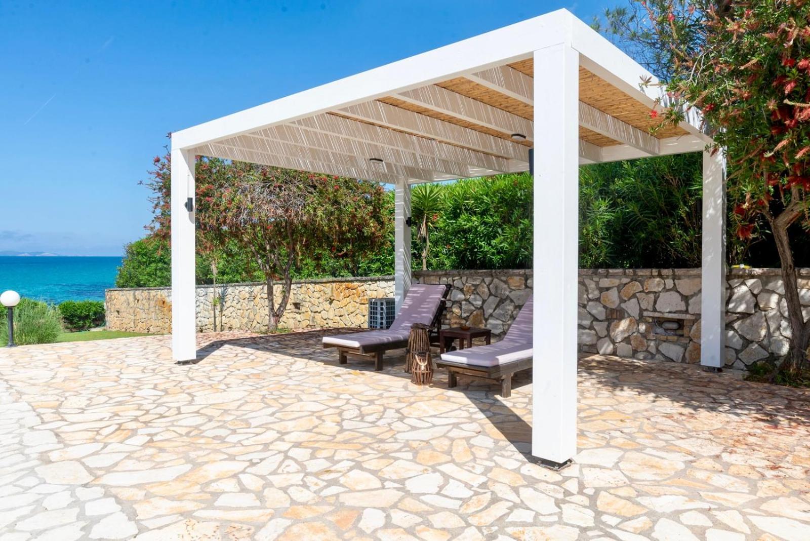 Beachfront Villa Victoras - With Private Beach Sidárion Eksteriør bilde