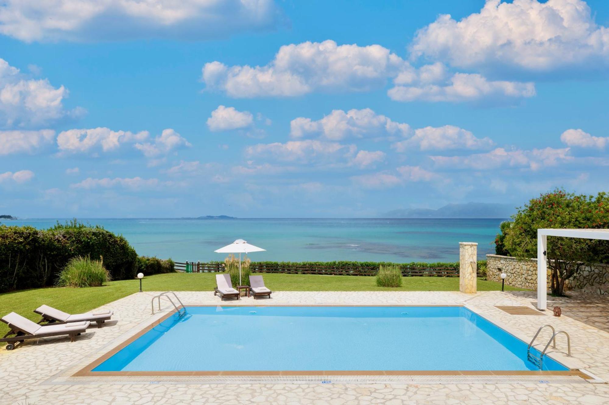 Beachfront Villa Victoras - With Private Beach Sidárion Eksteriør bilde