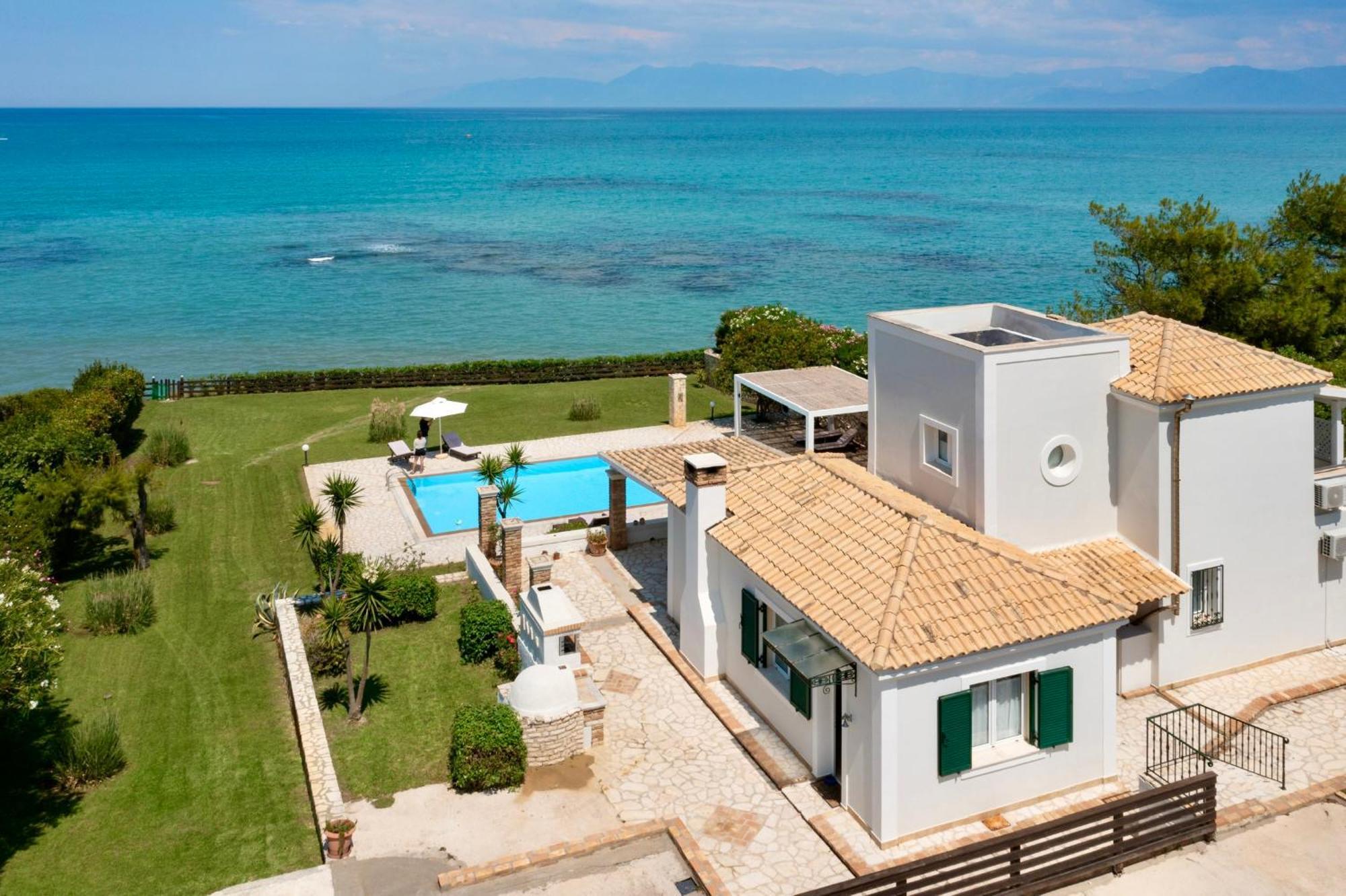 Beachfront Villa Victoras - With Private Beach Sidárion Eksteriør bilde